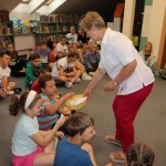 Powiększ zdjęcie wakacje w bibliotece