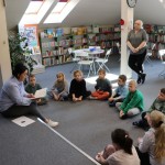 Powiększ zdjęcie Uczestnicy projektu Literackie podróże w bibliotece