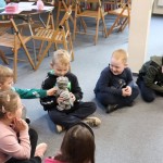 Powiększ zdjęcie uczestnicy projektu Literackie podróże te małe i te duże