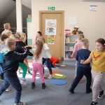 Powiększ zdjęcie uczestnicy projektu Literackie podróże te małe i te duże