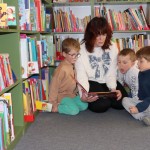 Powiększ zdjęcie Przedszkolaki z Wiciejowa odwiedziły naszą bibliotekę 