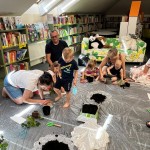 Powiększ zdjęcie Uczestnicy zajęć w klubie malucha w bibliotece