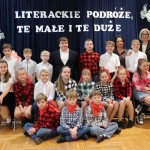 Powiększ zdjęcie Zdjęcie grupowe dzieci w szkole
