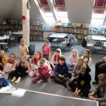 Powiększ zdjęcie Uczestnicy projektu Literackie podróże w bibliotece