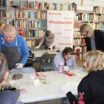 Powiększ zdjęcie Podopieczni śds w Mrozach na warsztatach w bibliotece