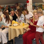 Powiększ zdjęcie Uczestnicy zakończenia projektu Literackie podróże w bibliotece